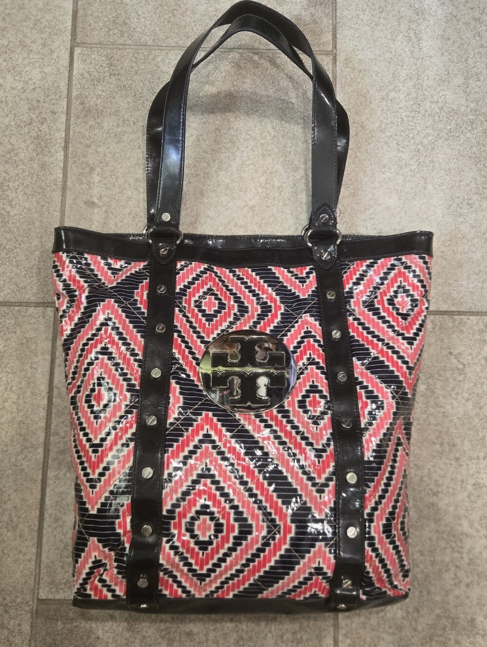 Tory Burch Betty Tote Bag Geometric Diamond Quilted Patent Leather Black Red